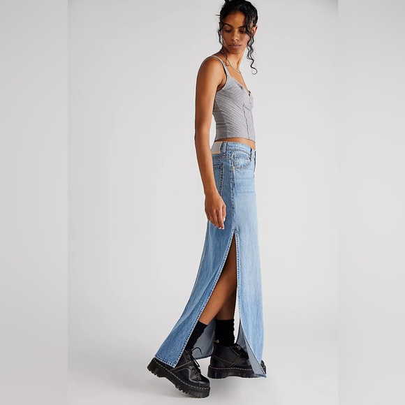 MOTHER Snacks Lil Fun Dip Slice Denim Maxi Skirt